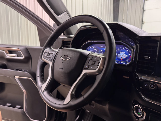 Used 2025 Chevrolet Silverado 1500 RST w/ Z71 Off-Road Package AWD/4WD image 13