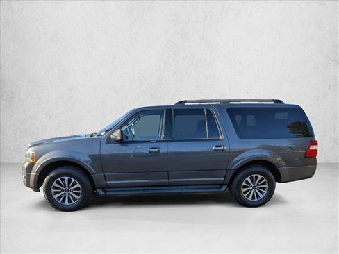 Used 2017 Ford Expedition EL XLT w/ Equipment Group 202A image 8