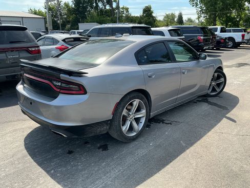 Used 2016 Dodge Charger R/T w/ Navigation & Travel Group RWD image 2