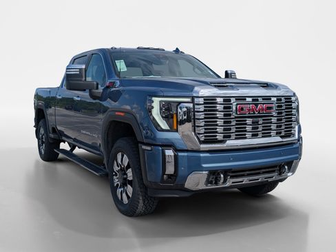 New 2026 GMC Sierra 2500 Denali w/ Denali Reserve Package AWD/4WD image 2