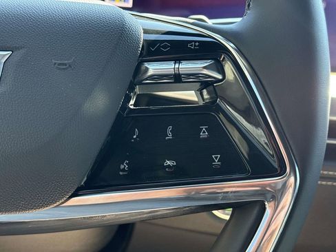 Used 2025 Cadillac Escalade Premium Luxury w/ Touring Package image 32