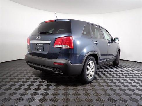 Used 2011 Kia Sorento 2WD image 14
