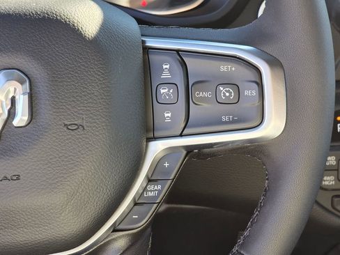 New 2026 RAM 1500 4x4 Crew Cab image 18