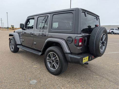 Used 2023 Jeep Wrangler Sahara w/ Cold Weather Group image 7