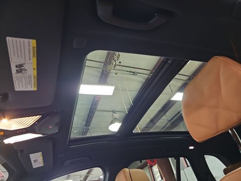 New 2026 BMW X5 xDrive50e w/ Executive Package image 32