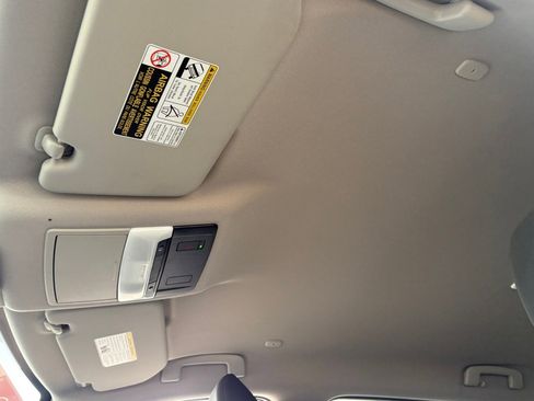 Certified 2023 Nissan Rogue SV image 36