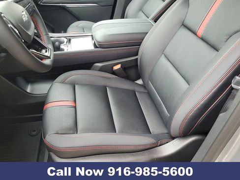 New 2026 Chevrolet Traverse RS w/ LPO, Floor Liner Package image 16