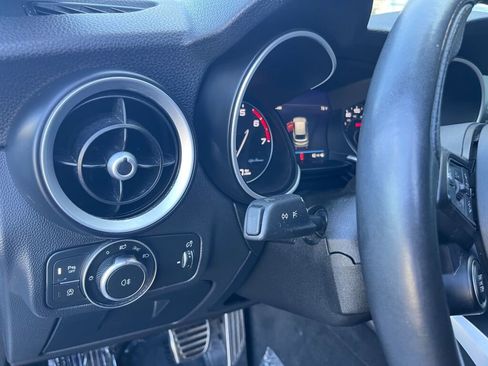 Used 2022 Alfa Romeo Stelvio Ti image 12