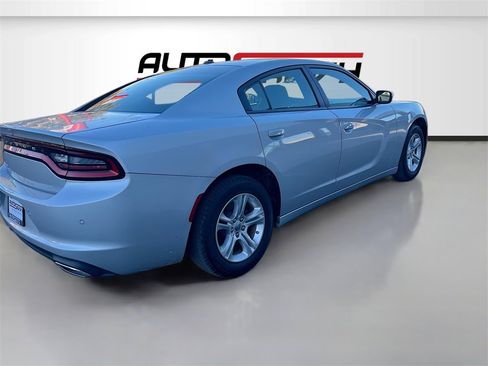 Used 2022 Dodge Charger SXT image 7