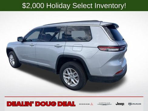 New 2025 Jeep Grand Cherokee L Laredo w/ Luxury Tech Group I image 4