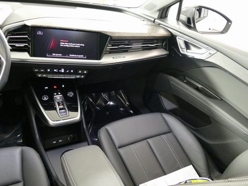 Used 2023 Audi Q4 e-tron Premium w/ Convenience Package image 26