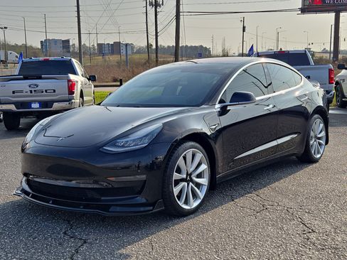 Used 2018 Tesla Model 3 Performance image 2