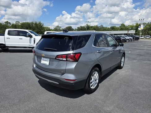 Used 2024 Chevrolet Equinox LT FWD image 5