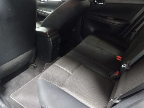 Used 2017 Nissan Sentra S FWD image 9