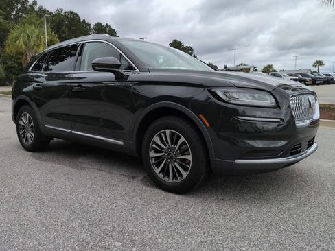 Used 2023 Lincoln Nautilus FWD w/ Premium Package image 2