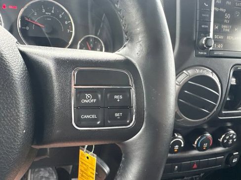 Used 2015 Jeep Wrangler Unlimited Sport w/ Quick Order Package 23S AWD/4WD image 21