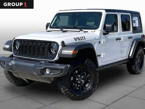 Used 2025 Jeep Wrangler Unlimited Sport AWD/4WD image 1
