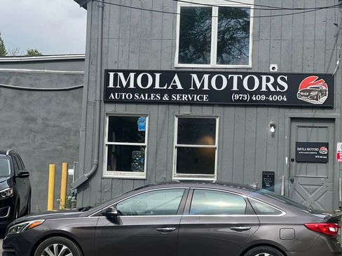 Used 2017 Hyundai Sonata Sport w/ Value Edition Package 02 image 2