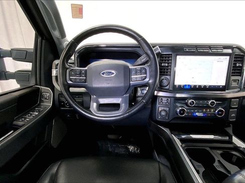Used 2023 Ford F250 Lariat w/ Lariat Ultimate Package AWD/4WD image 4
