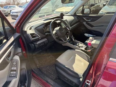 Used 2019 Subaru Forester Limited image 8