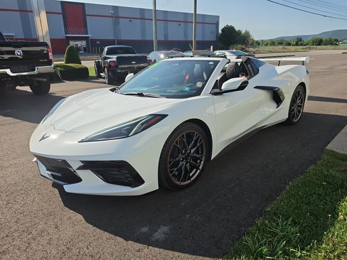 Used 2024 Chevrolet Corvette Stingray Premium Conv RWD image 8