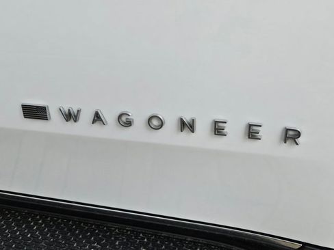 Used 2022 Jeep Wagoneer Series I image 5