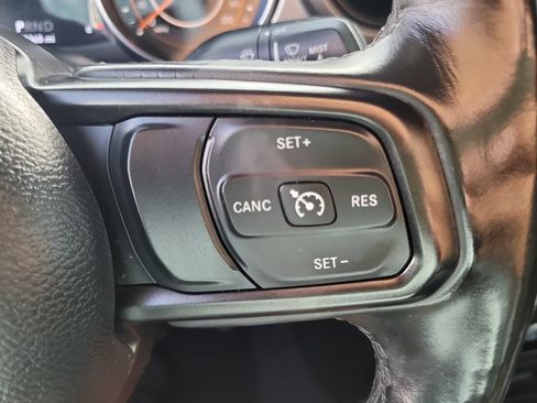 Used 2019 Jeep Wrangler Unlimited Sport S AWD/4WD image 32