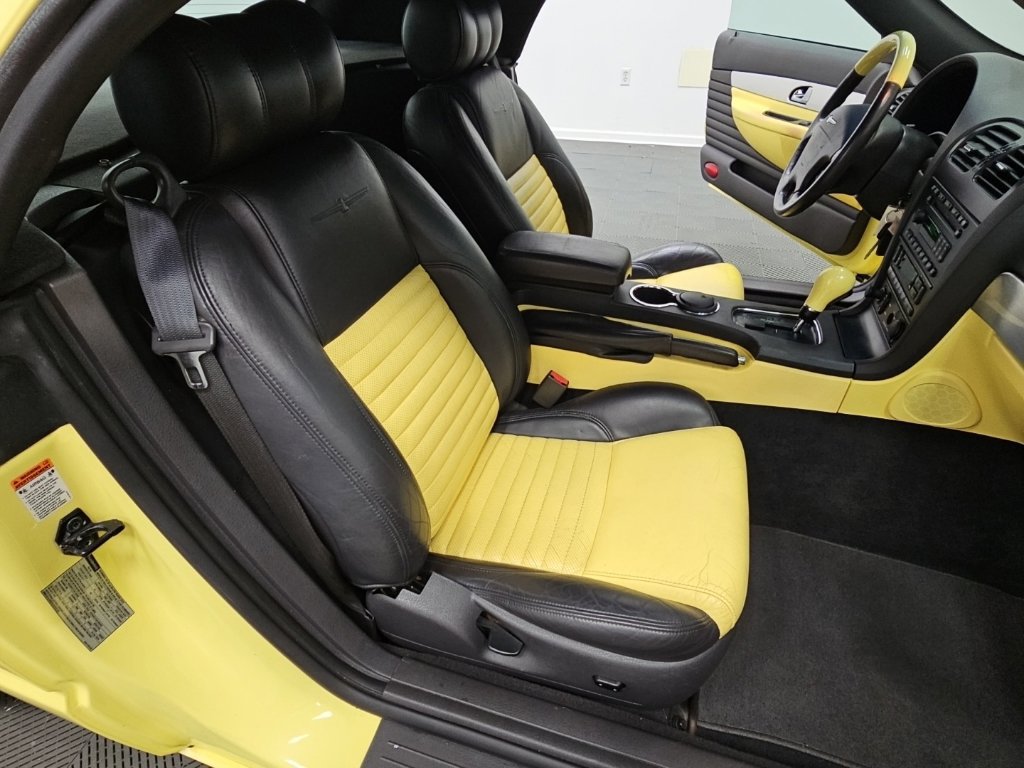 Used 2002 Ford Thunderbird RWD image 26