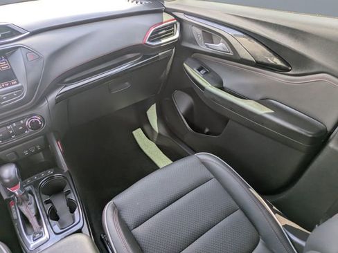 Used 2022 Chevrolet TrailBlazer RS image 15
