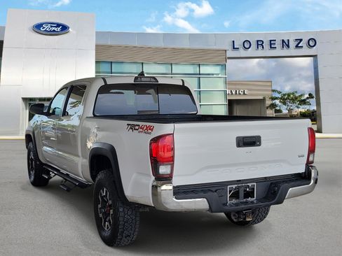 Used 2019 Toyota Tacoma TRD Off-Road AWD/4WD image 7
