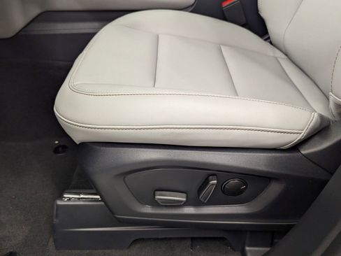 New 2026 Ford Explorer Active w/ Active Comfort Package image 11