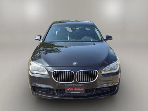 Used 2013 BMW 750Li xDrive AWD/4WD image 2