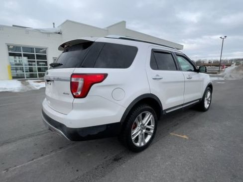 Used 2017 Ford Explorer Limited w/ Equipment Group 301A image 9