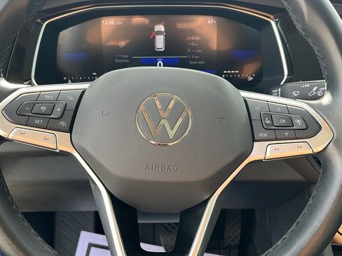 Used 2024 Volkswagen Jetta SE image 15