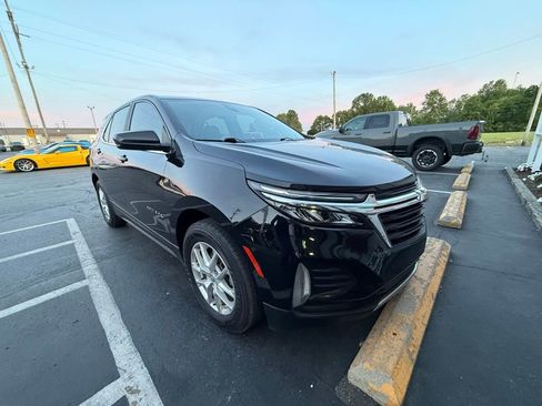 Used 2022 Chevrolet Equinox LT FWD image 1