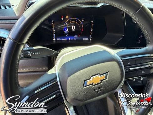 Used 2023 Chevrolet Colorado LT AWD/4WD image 11