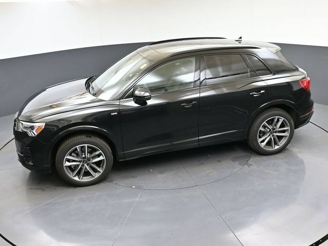 Used 2024 Audi Q3 2.0T Premium w/ Convenience Package AWD/4WD image 39