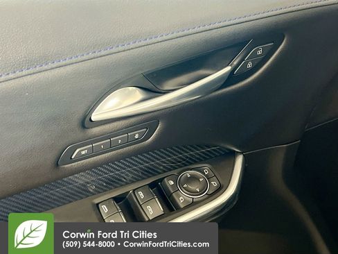 Used 2024 Cadillac XT4 Sport image 12