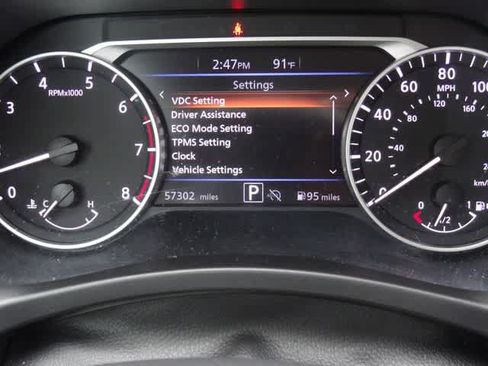 Used 2024 Nissan Sentra SV FWD image 19