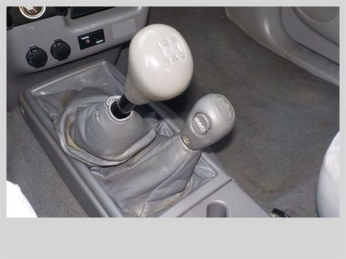 Used 2003 Toyota Tacoma 4x4 Xtracab V6 image 8