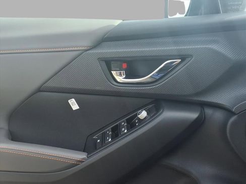 New 2025 Subaru Crosstrek 2.5i Limited image 13