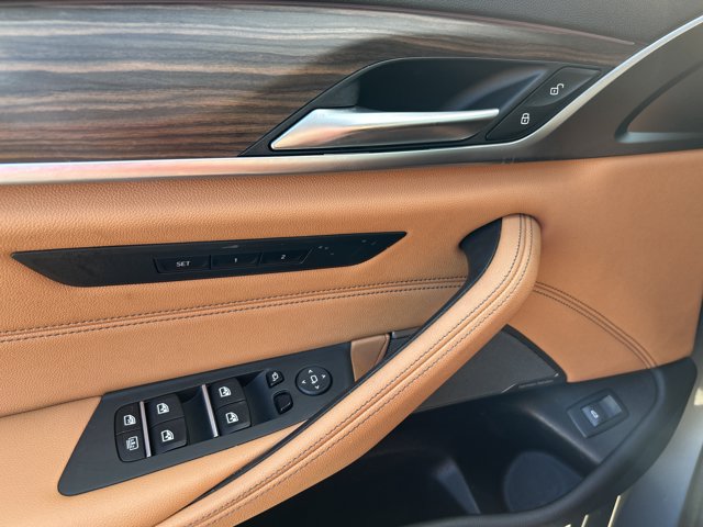 Certified 2023 BMW 540i w/ Dynamic Handling Package RWD image 14
