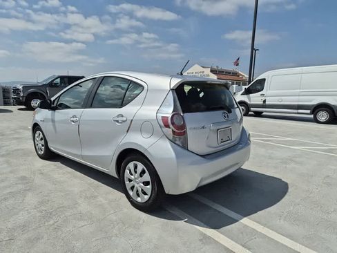 Used 2013 Toyota Prius C Two FWD image 3