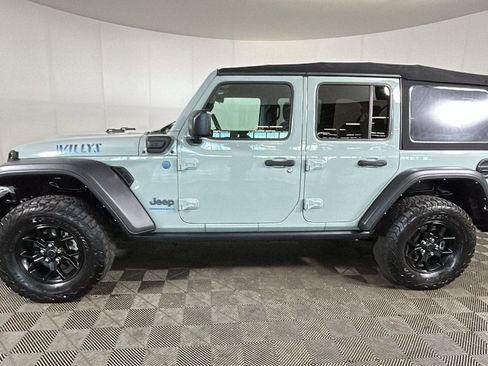 Used 2024 Jeep Wrangler Unlimited AWD/4WD image 7