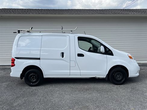 Used 2021 Nissan NV200 SV image 1