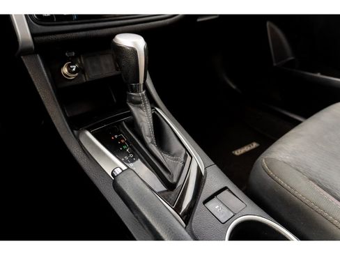 Used 2017 Toyota Corolla LE w/ Carpet Mat Package (TMS) image 29