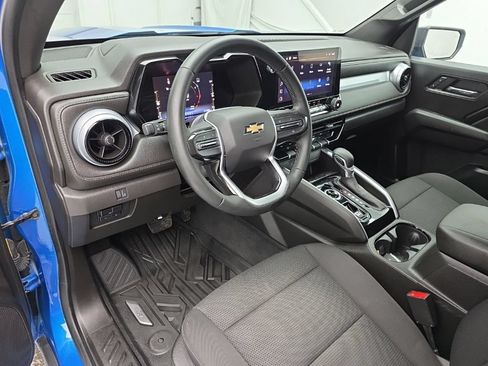 Used 2023 Chevrolet Colorado LT w/ LT Convenience Package II AWD/4WD image 16