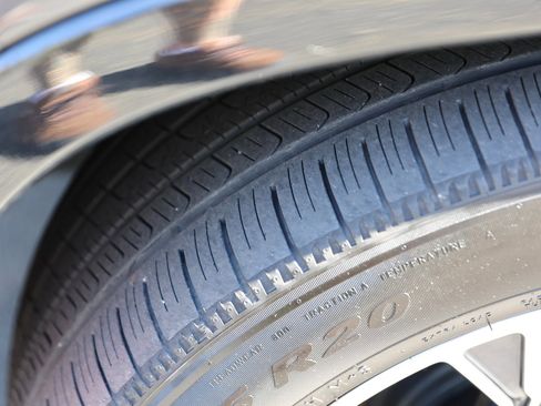 Used 2022 Jeep Wagoneer Series III w/ Convenience Group I image 11