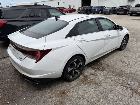 Used 2023 Hyundai Elantra Limited FWD image 8