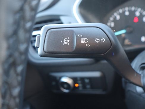 Used 2022 Ford Escape SEL image 17